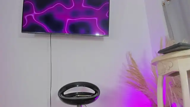 Angelasantini0 online show from April 2026 09:15:01 AM