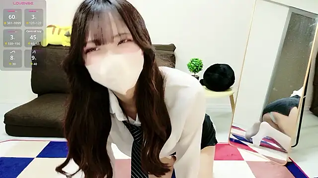 Snapshot of Nanamin- chatting on June 2026 09:32:01 AM Nanamin- online show from June 2026 09:32:01 AM