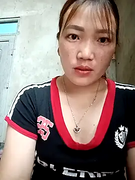 Snapshot of Nunaa2x chatting on May 2026 05:02:02 AM Nunaa2x online show from May 2026 05:02:02 AM