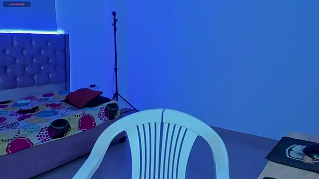 kitty violet11 online show from April 2026 09:45:02 PM