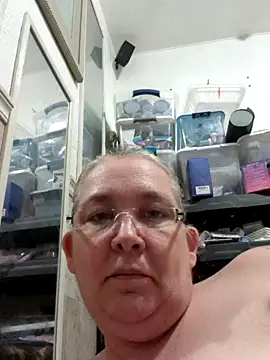 wetMoneybags online show from January 2026 04:49:02 AM