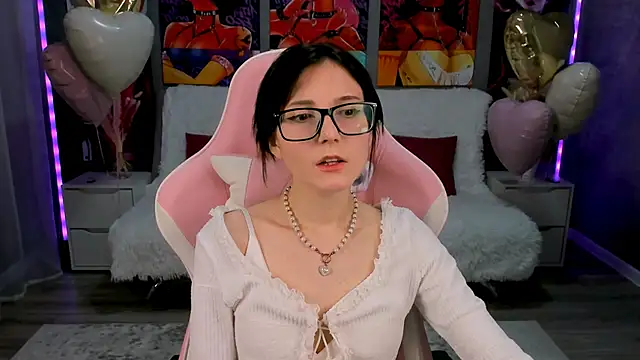 KikaOsterman online show from February 2026 01:07:01 PM