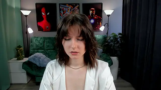 KikaOsterman online show from April 2026 08:20:01 AM