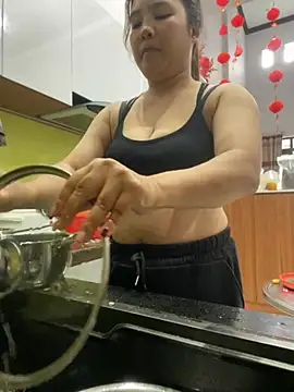 Mie-chan online show from January 2026 01:32:01 AM