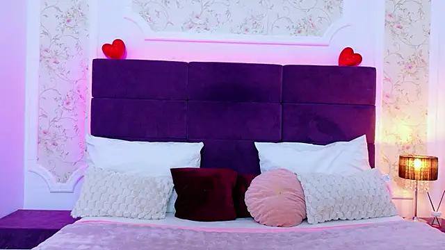 EvelinHill online show from March 2026 05:04:02 AM