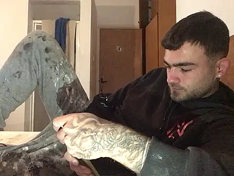 jacobsex221 online show from February 2026 11:00:02 AM