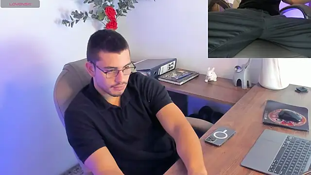 Snapshot of Jay_Grip chatting on February 2026 01:52:01 PM Jay Grip online show from February 2026 01:52:01 PM