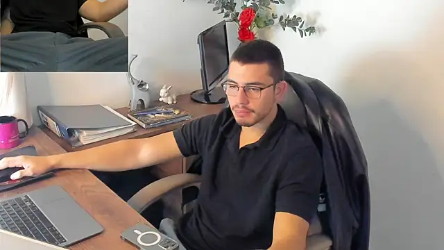 Snapshot of Jay_Grip chatting on February 2026 01:31:02 PM Jay Grip online show from February 2026 01:31:02 PM