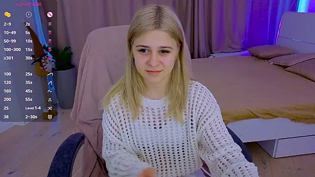 ApheliaStar online show from March 2026 03:40:02 PM