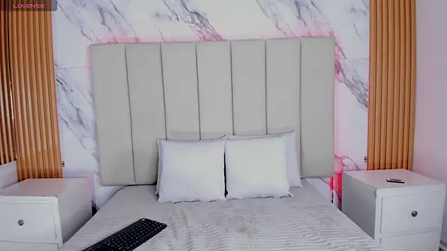 emily nova  online show from February 2026 12:00:01 PM