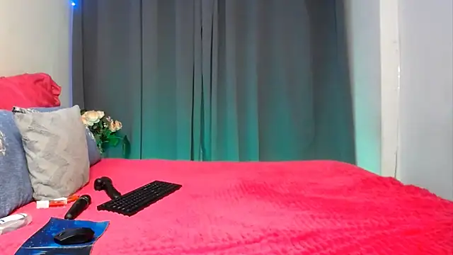 FifiBae1 online show from June 2026 10:23:01 PM