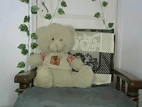 Snapshot of AngelAnaya018 chatting on March 2026 05:56:01 PM AngelAnaya018 online show from March 2026 05:56:01 PM