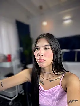 LatinaDollXXX online show from January 2026 04:31:02 PM