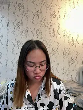 Ponthip online show from March 2026 10:15:02 PM