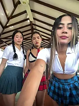 l0lita emi online show from March 2026 02:03:02 PM