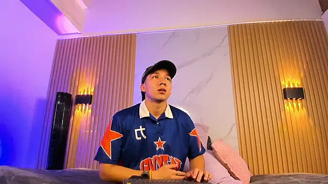 IamJuanJoc online show from February 2026 07:48:01 PM