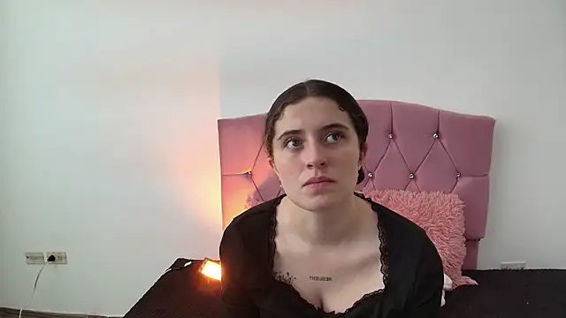 Cherry Boomxx online show from February 2026 06:08:01 PM