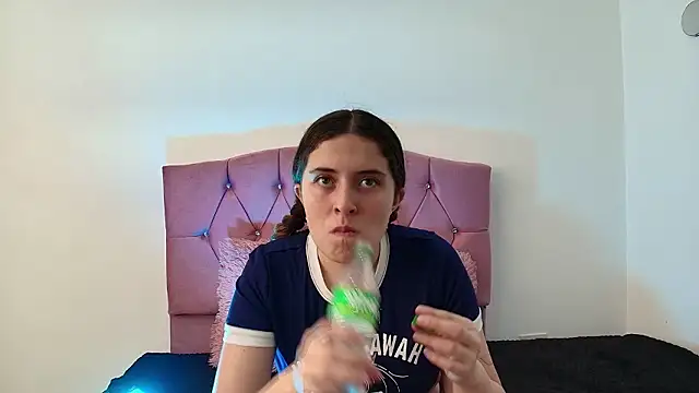 Cherry Boomxx online show from March 2026 06:23:02 PM