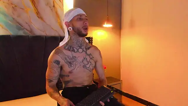 axel valtier online show from January 2026 04:06:01 AM