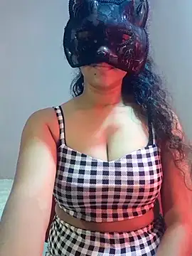 cutehotwife online show from April 2026 06:21:01 PM