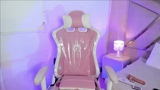 gemma roberts  online show from February 2026 01:36:02 AM