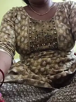 Snapshot of mohini_bhabhi chatting on June 2026 02:32:02 AM mohini bhabhi online show from June 2026 02:32:02 AM