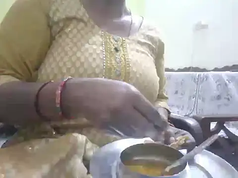 Snapshot of mohini_bhabhi chatting on June 2026 07:13:02 AM mohini bhabhi online show from June 2026 07:13:02 AM