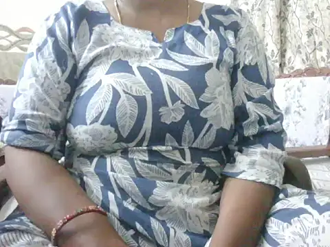 Snapshot of mohini_bhabhi chatting on July 2026 06:31:01 PM mohini bhabhi online show from July 2026 06:31:01 PM