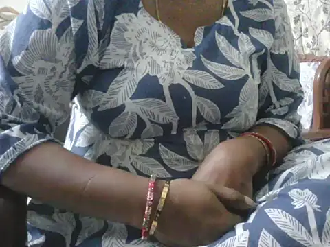 Snapshot of mohini_bhabhi chatting on July 2026 02:21:01 AM mohini bhabhi online show from July 2026 02:21:01 AM