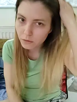 MochiNy4n online show from July 2026 05:48:02 PM
