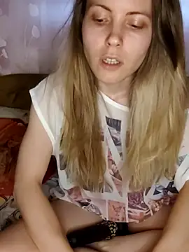 MochiNy4n online show from July 2026 05:33:01 PM