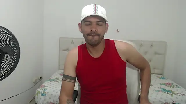 wildchris  online show from January 2026 02:33:02 PM