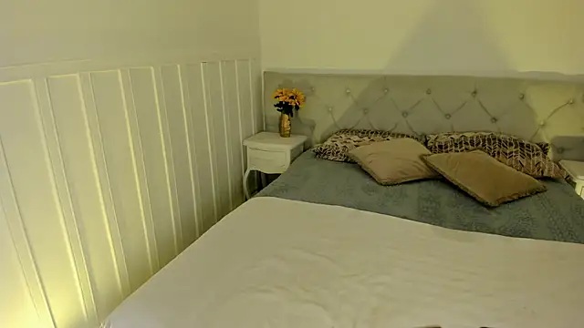 Little Lexyy online show from April 2026 05:18:02 AM