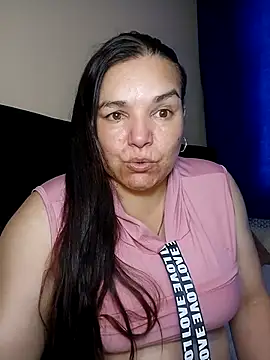 Snapshot of lee_hot chatting on February 2026 07:31:01 PM lee hot online show from February 2026 07:31:01 PM