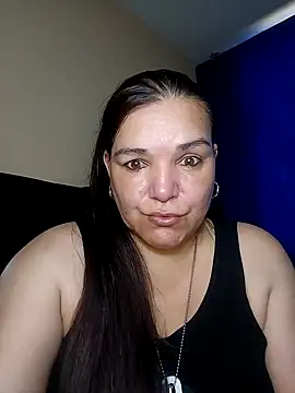 Snapshot of lee_hot chatting on February 2026 03:04:01 PM lee hot online show from February 2026 03:04:01 PM