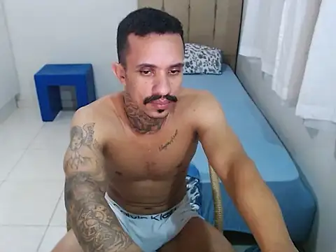 Snapshot of lipegonzalezz chatting on February 2026 03:18:02 AM lipegonzalezz online show from February 2026 03:18:02 AM