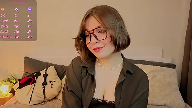 Next2Marie online show from April 2026 05:36:02 AM