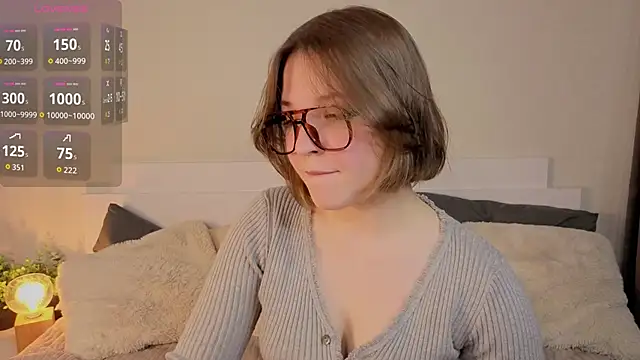 Next2Marie online show from April 2026 06:16:02 AM