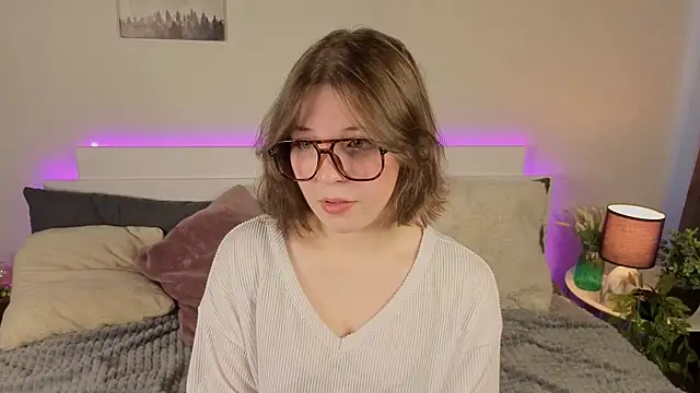 Snapshot of Next2Marie chatting on June 2026 05:54:02 AM Next2Marie online show from June 2026 05:54:02 AM