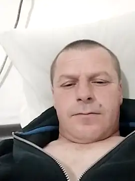 Ivan9iutt online show from March 2026 04:29:01 PM