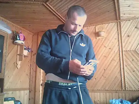 Ivan9iutt online show from April 2026 11:46:02 AM