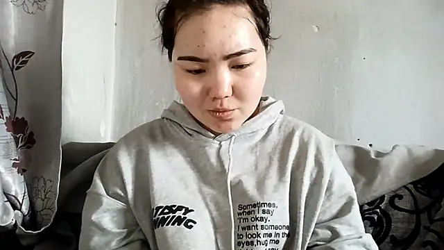 MollyAsian online show from February 2026 04:07:01 AM