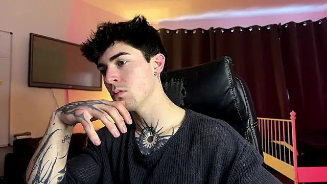 LiamFoster online show from January 2026 02:44:01 PM