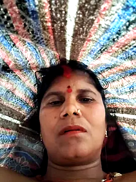 Hot di97 online show from February 2026 07:59:02 AM