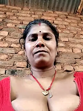 Hot di97 online show from March 2026 01:21:02 AM