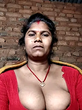 Hot di97 online show from March 2026 12:21:01 AM