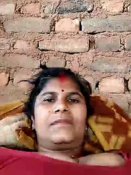 Hot di97 online show from April 2026 01:32:01 AM