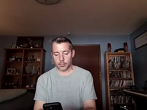 chrisw8140 online show from February 2026 10:06:01 PM