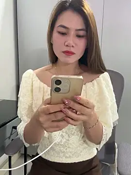 Llabi2k online show from March 2026 08:15:02 PM