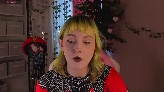 Roziett Belle online show from March 2026 09:06:02 AM